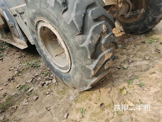 左引導(dǎo)輪 /左前輪（行走機(jī)構(gòu)）