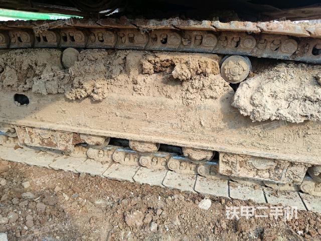 右導(dǎo)向輪（行走機(jī)構(gòu)）