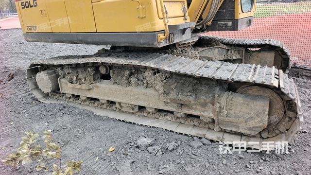 左側(cè)履帶整體?（行走機(jī)構(gòu)）