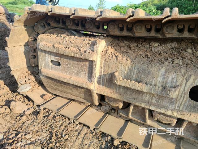 右導(dǎo)向輪（行走機(jī)構(gòu)）