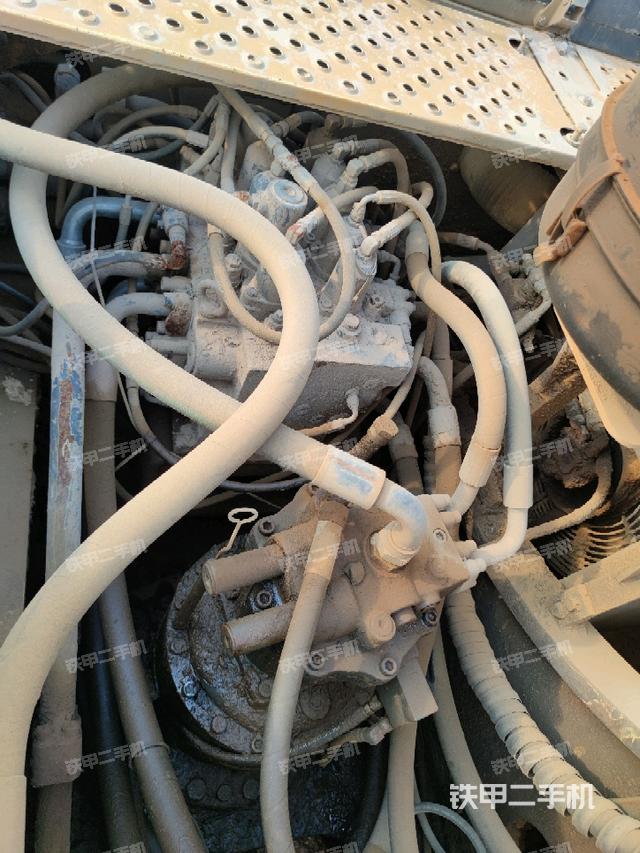 回轉(zhuǎn)馬達(dá)（上車部件）