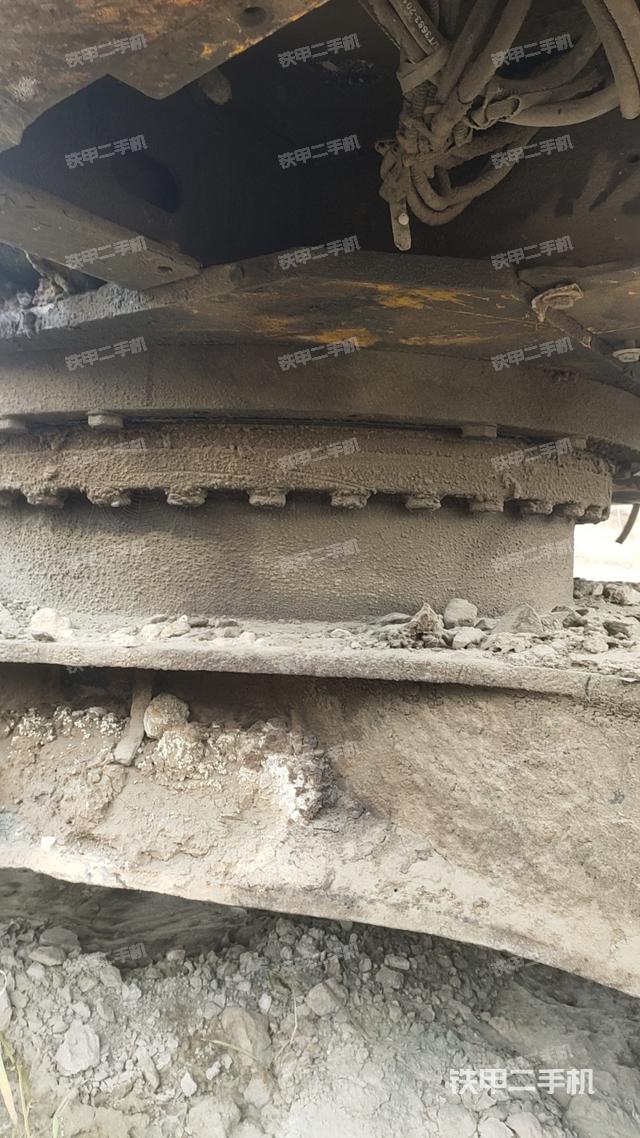 駕駛室頂部（整機(jī)外觀）