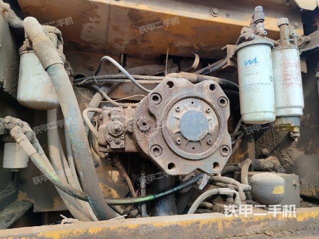 液壓泵斜45?左（大件艙室）