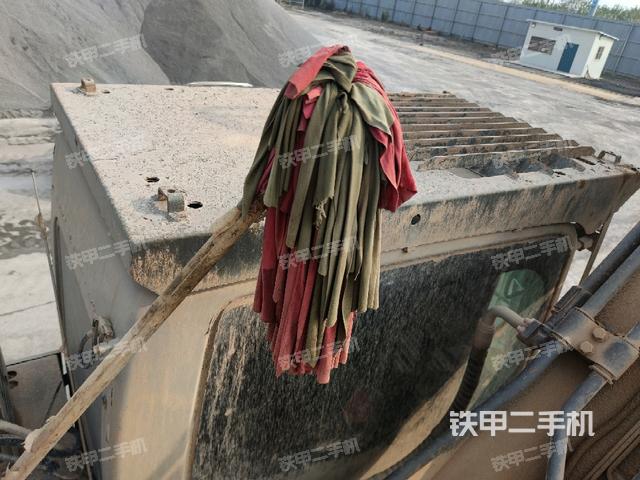 駕駛室頂部（整機(jī)外觀）