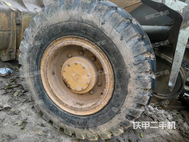 左前輪（行走機構）