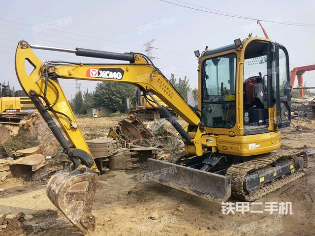 徐工XE35U挖掘機(jī)
