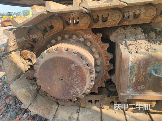 右驅(qū)動(dòng)輪(行走機(jī)構(gòu)) 右驅(qū)動(dòng)輪(行走機(jī)構(gòu))