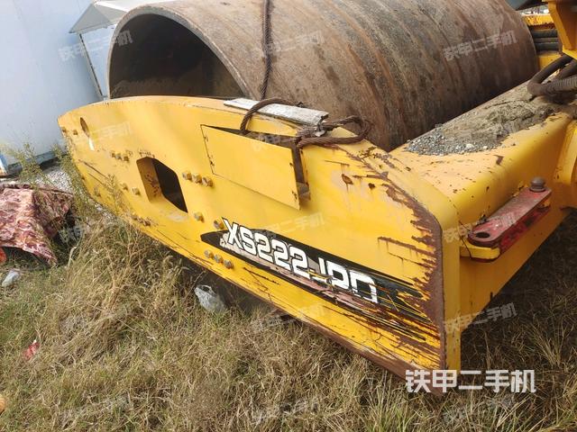 正后側(cè)（壓路機(jī)前后車(chē)架）