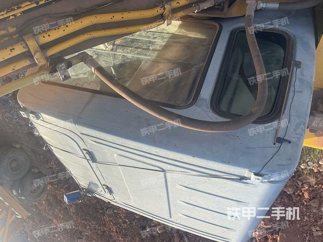 駕駛室頂部俯視（上車部件）