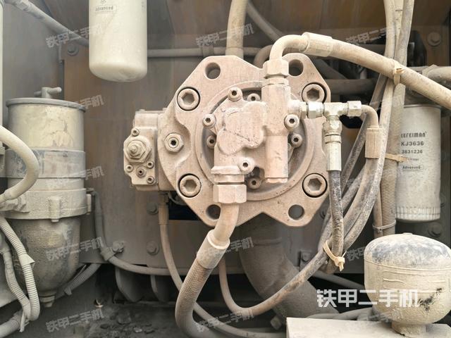 液壓泵斜45?左（大件艙室）