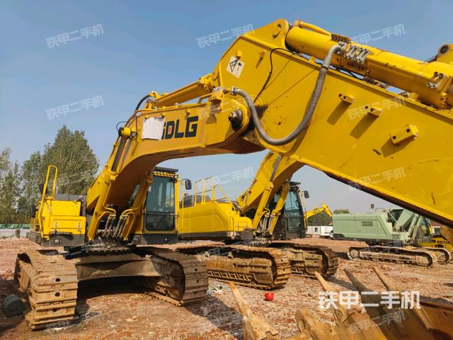 大臂整體?右側(cè)(工作和回轉(zhuǎn)裝置) 大臂整體?右側(cè)(工作和回轉(zhuǎn)裝置)