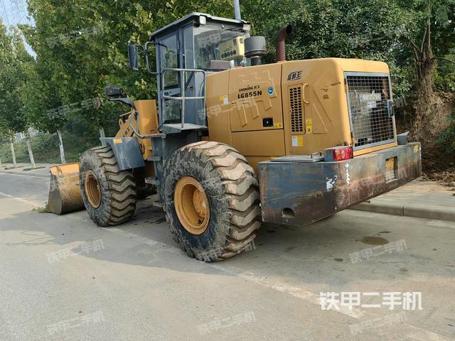 駕駛室操作臺（整機(jī)外觀及大件）