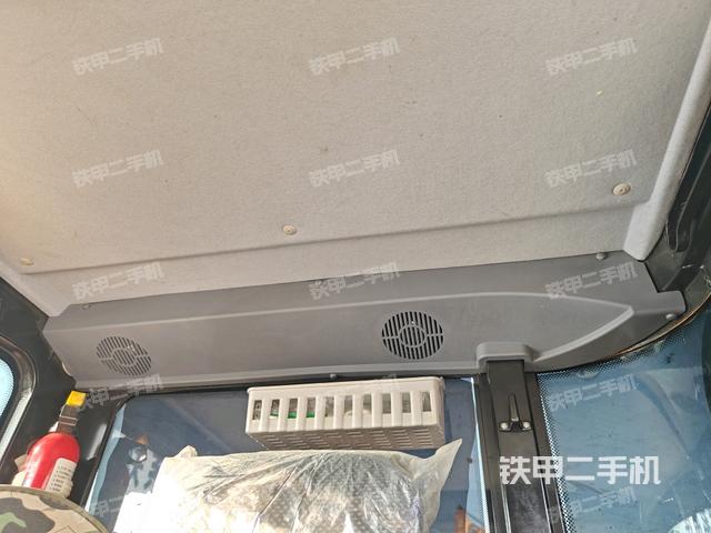 后窗玻璃角標(biāo)（駕駛室部分）