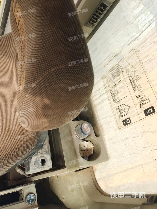 座椅后部（駕駛室部分）