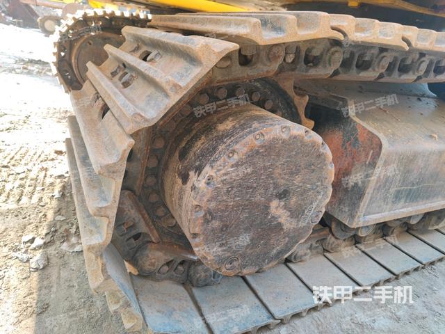 右驅(qū)動(dòng)輪（行走機(jī)構(gòu)）