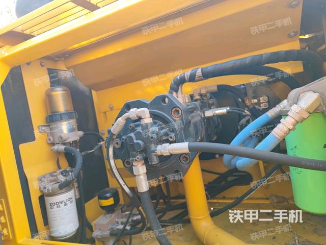 液壓泵斜45?左（大件艙室）