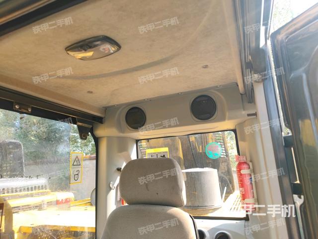 后窗玻璃角標(biāo)（駕駛室部分）