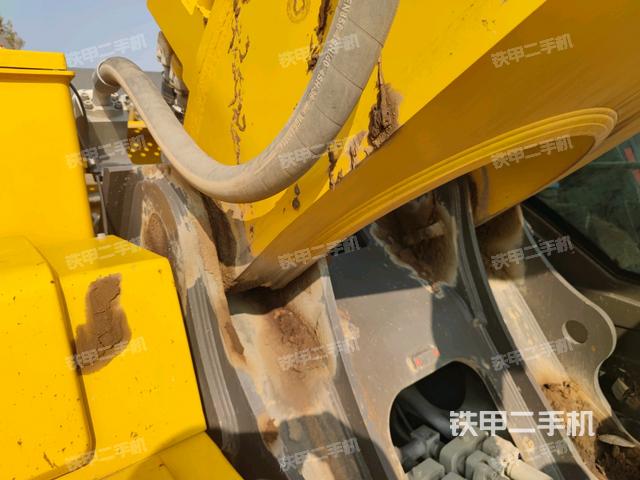 大臂根部?斜視(工作和回轉(zhuǎn)裝置) 大臂根部?斜視(工作和回轉(zhuǎn)裝置)