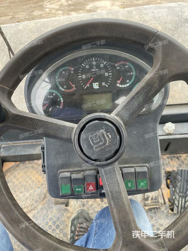 小時表（壓路機駕駛室）