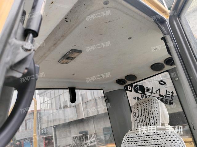 頂棚整體（駕駛室部分）