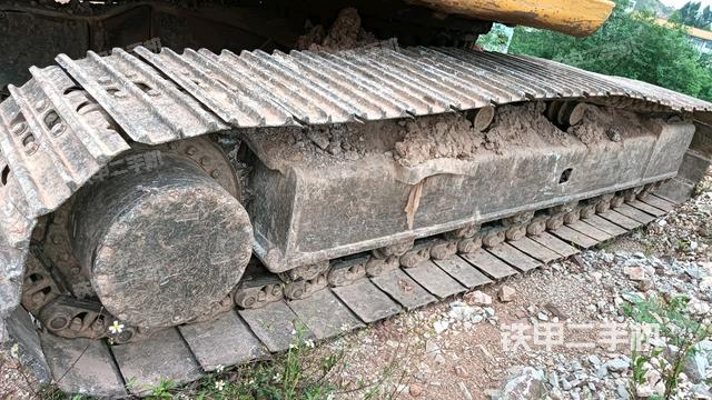 左側(cè)履帶整體?（行走機(jī)構(gòu)）