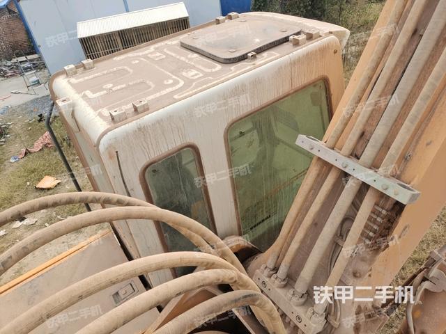 鏟斗右后整體（工作和回轉(zhuǎn)裝置）