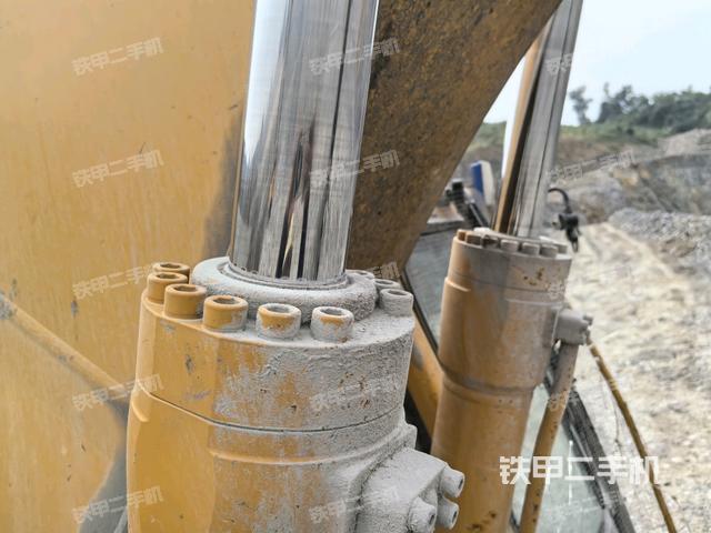 大臂油缸整體?豎拍（工作和回轉裝置）