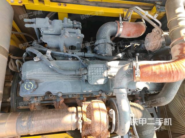 發(fā)動(dòng)機(jī)室（上車部件）