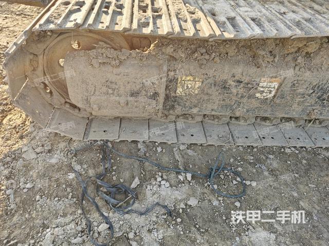 左導(dǎo)向輪（行走機(jī)構(gòu)）