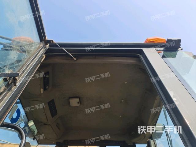 駕駛室外頂全景（壓路機(jī)駕駛室）