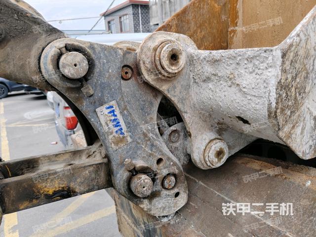 鏟斗右后整體（工作和回轉(zhuǎn)裝置）