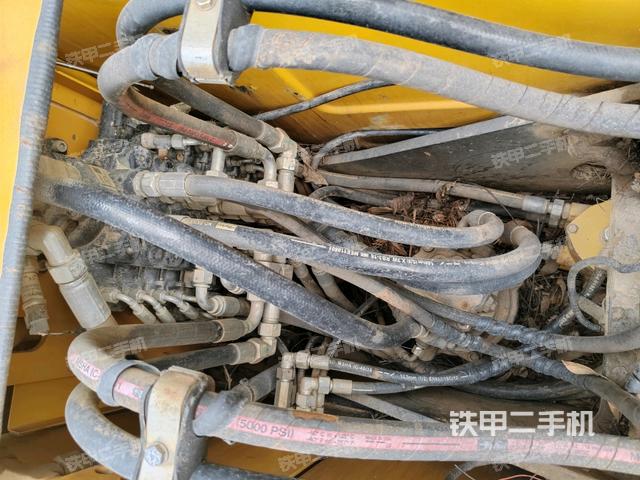 回轉(zhuǎn)馬達（上車部件）