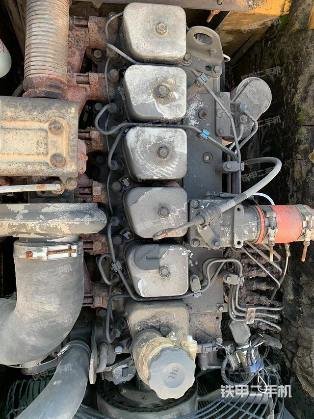 發(fā)動(dòng)機(jī)整體俯視(整機(jī)外觀) 發(fā)動(dòng)機(jī)整體俯視(整機(jī)外觀)