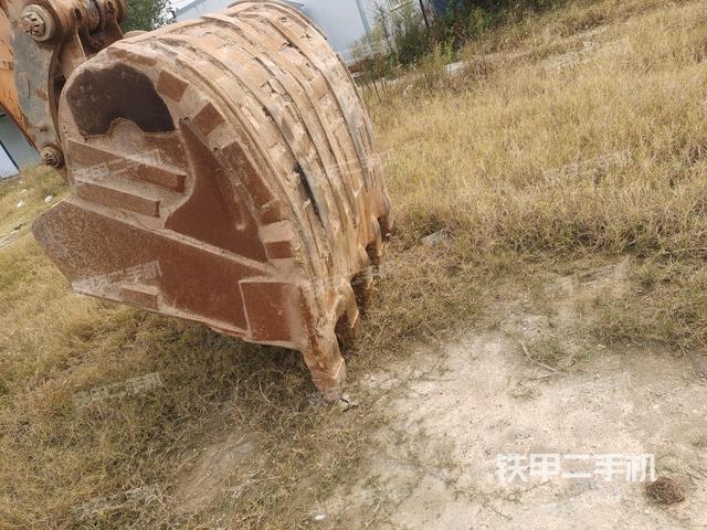 小臂整體左后（工作和回轉(zhuǎn)裝置）