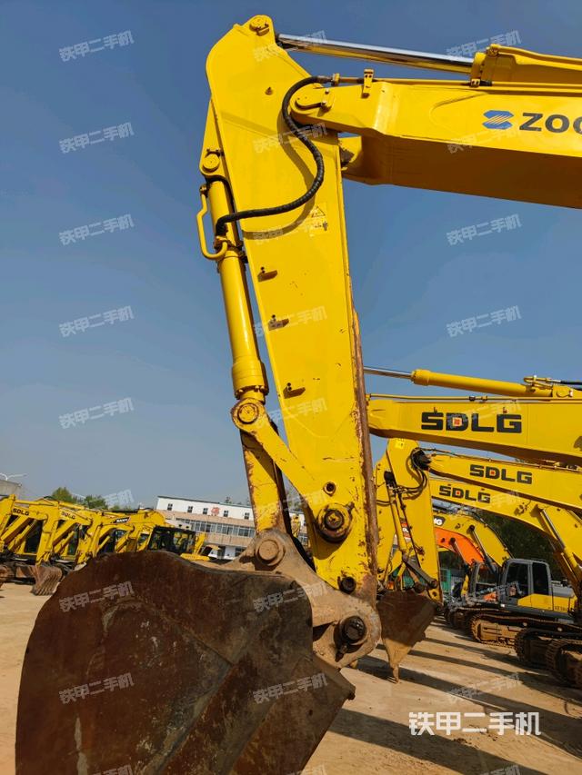 小臂整體左后（工作和回轉(zhuǎn)裝置）