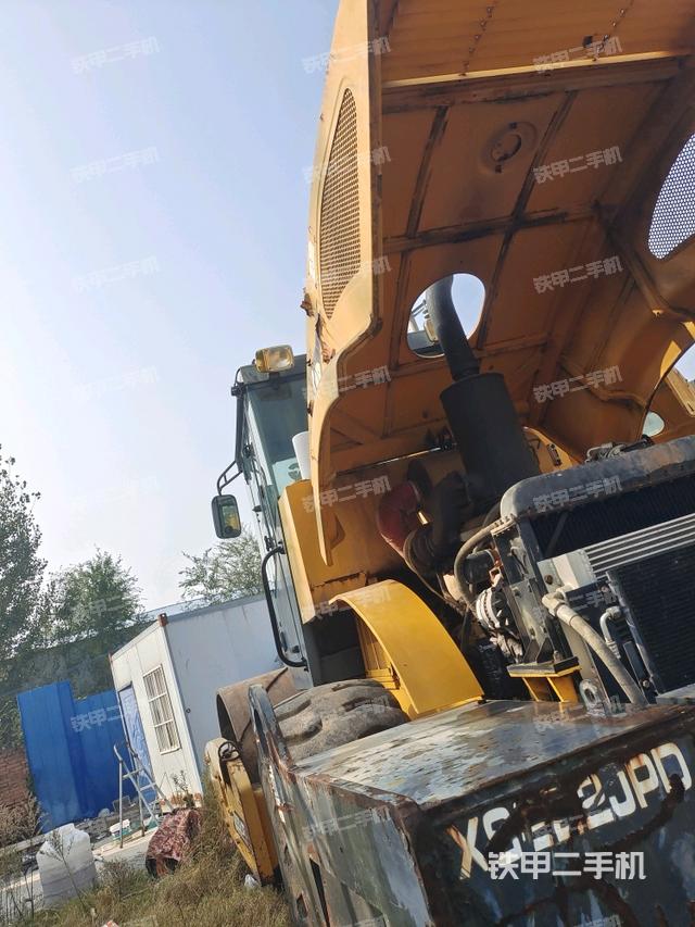 左后45°（壓路機(jī)整機(jī)外觀）