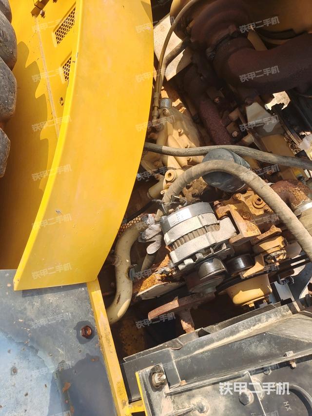 風(fēng)扇及皮帶（壓路機(jī)發(fā)動(dòng)機(jī)艙）