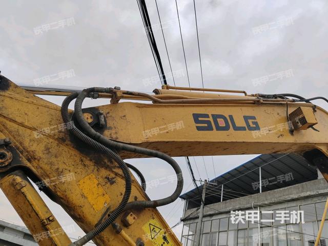 小臂整體右前（工作和回轉(zhuǎn)裝置）