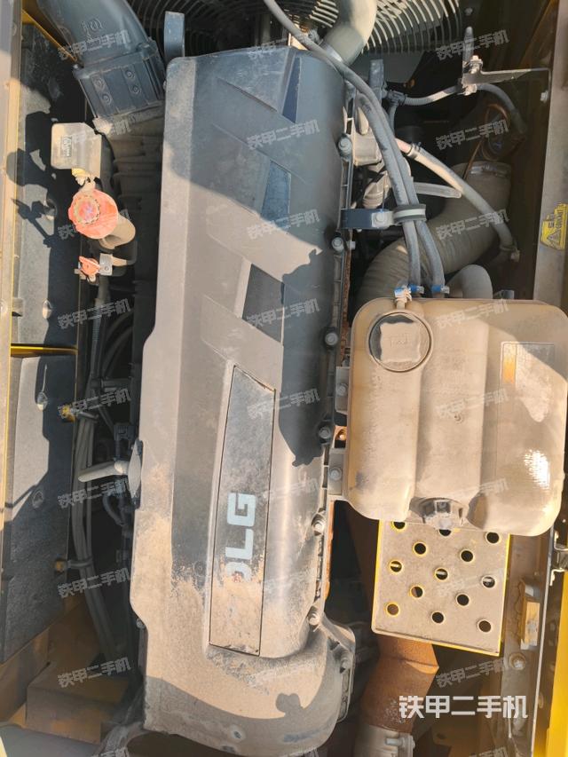 發(fā)動(dòng)機(jī)室(上車部件) 發(fā)動(dòng)機(jī)室(上車部件)