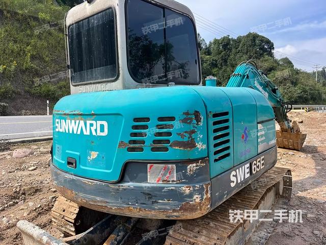 整機(jī)右后45°（整機(jī)外觀）