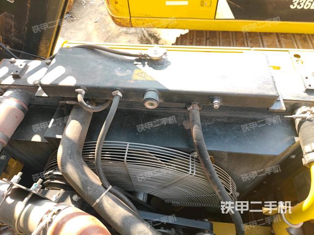 氣門室蓋螺絲特寫（上車部件）