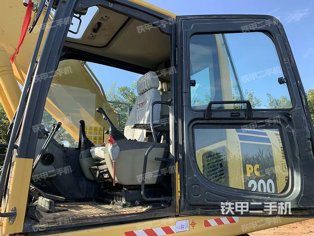 驾驶室整体（整机外观）