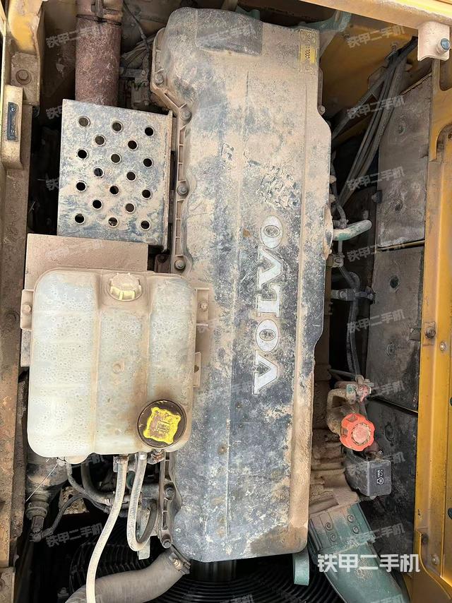 发动机整体俯视（整机外观）