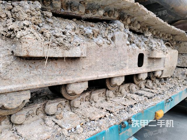 右側(cè)履帶整體?（行走機構(gòu)）