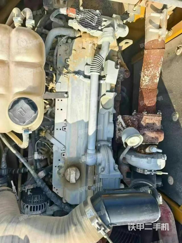 發(fā)動機(jī)整體俯視（整機(jī)外觀）