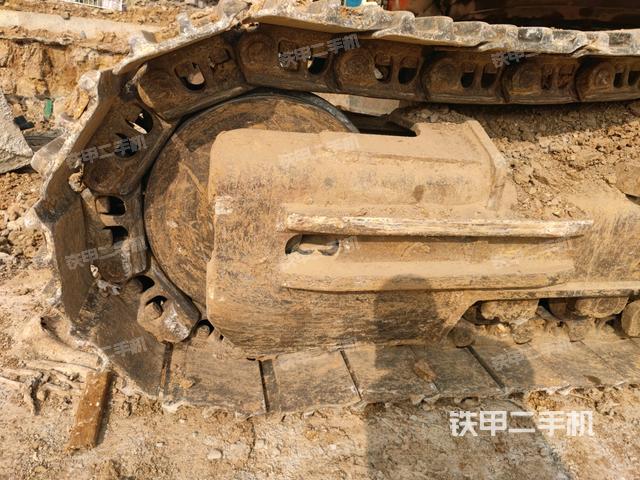 右側(cè)行走馬達蓋板（行走機構(gòu)）