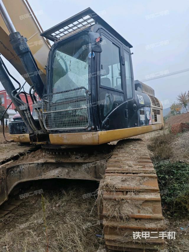 駕駛室整體（整機外觀）