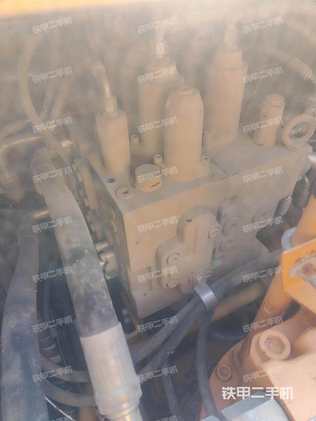 分配閥（上車部件）