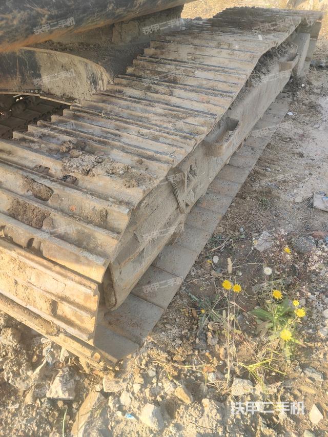 左側(cè)履帶整體?（行走機構(gòu)）