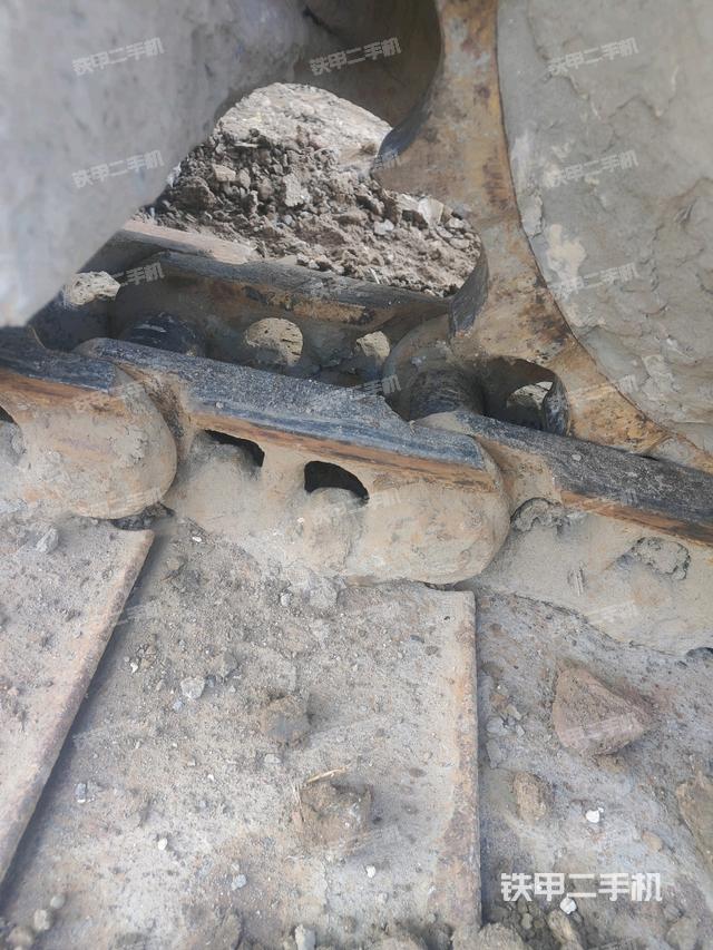 右側(cè)行走馬達蓋板（行走機構(gòu)）